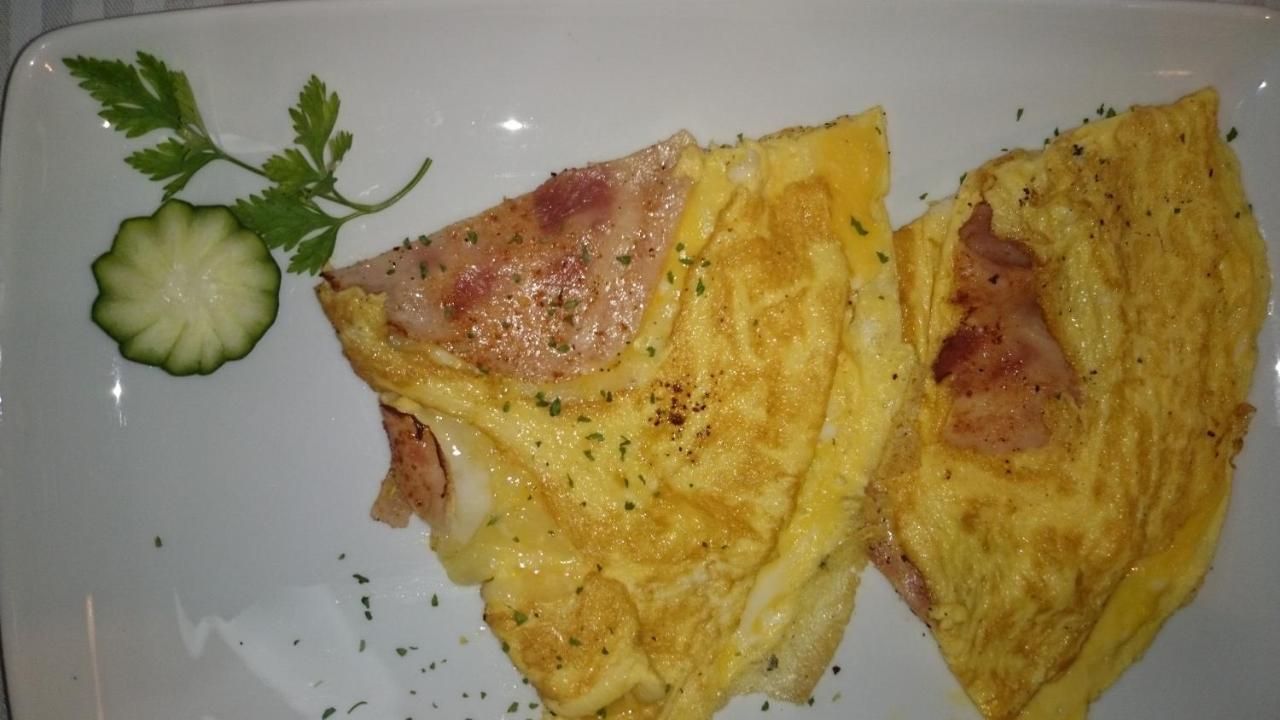 Hotel Konak 科尼茨 外观 照片